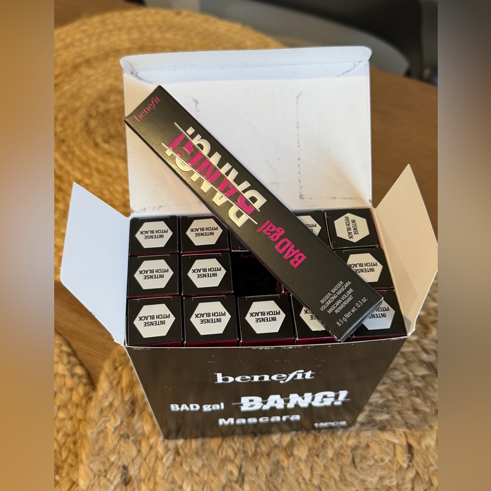Benefit BADgal Mascara Full Size Lot- 15 Count/ Casepack Reseller